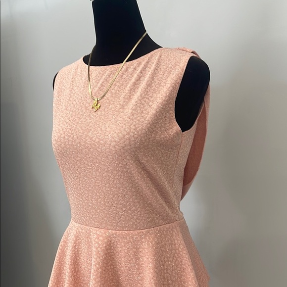 Elegant Pink Peplum Dress Windsor brand small - Picture 2 of 3